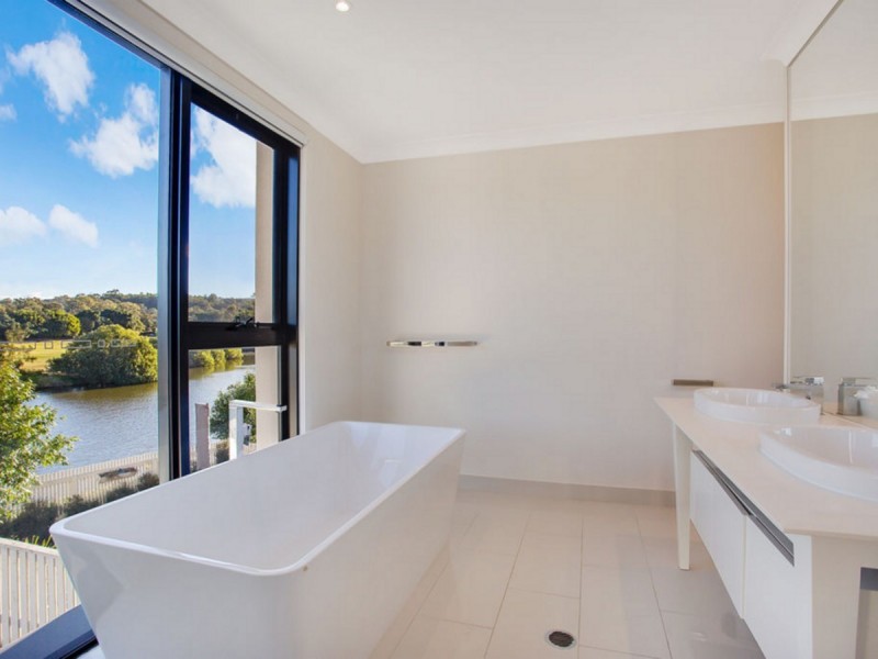 47 Peninsula Drive, Robina QLD 4226