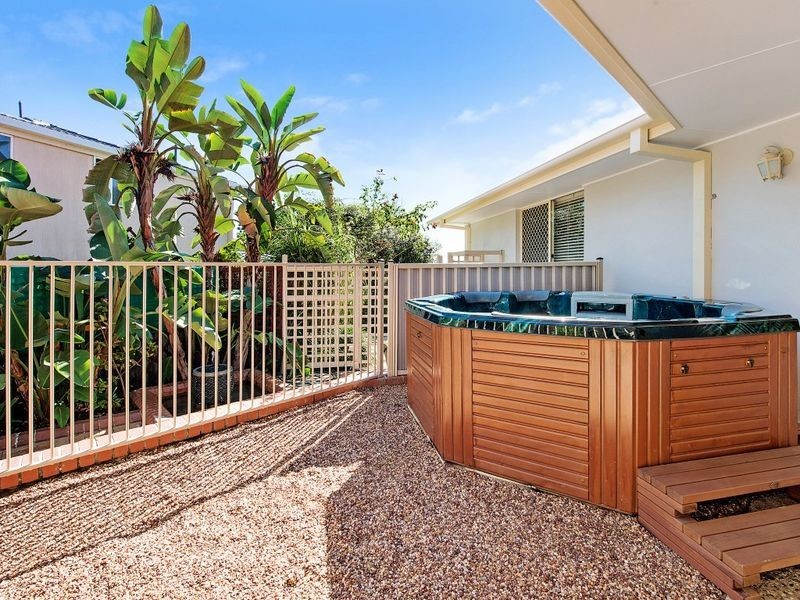 48 Trinity Place, Robina QLD 4226