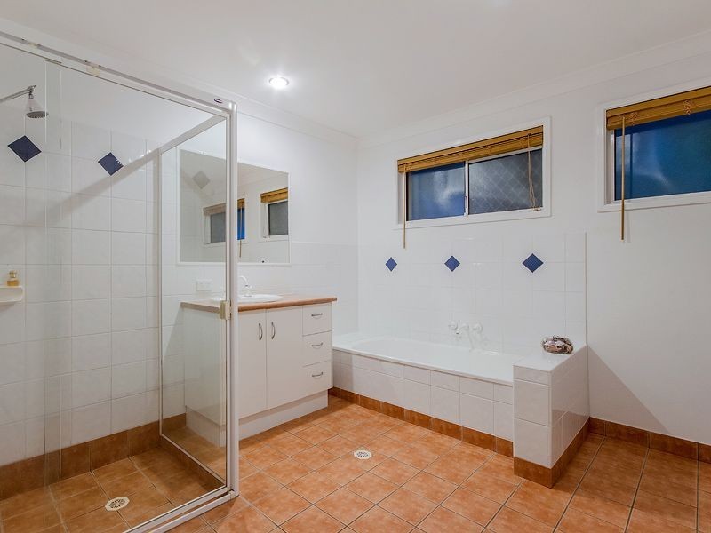 22 Barrier Reef Drive, Mermaid Waters QLD 4218