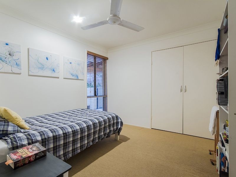 22 Barrier Reef Drive, Mermaid Waters QLD 4218