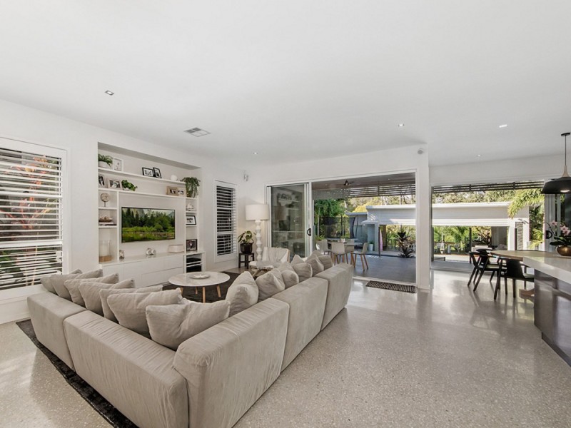336 Ron Penhaligon Way, Robina QLD 4226