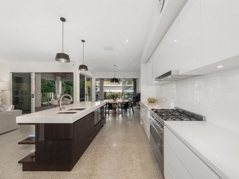 336 Ron Penhaligon Way, Robina QLD 4226