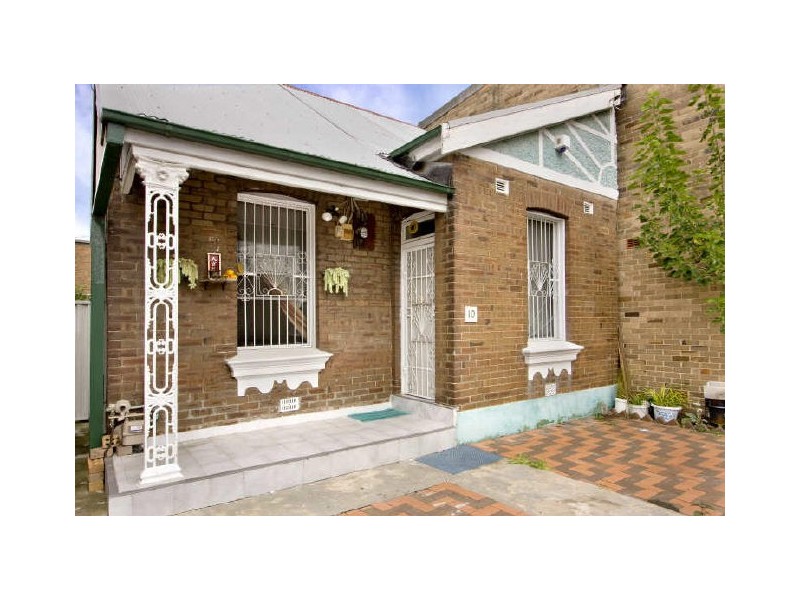 10 Chalder Avenue, Marrickville NSW 2204