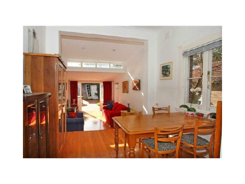 2/129 Warren Road, Marrickville NSW 2204