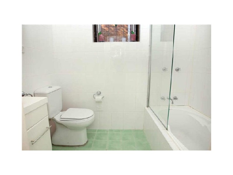 2/129 Warren Road, Marrickville NSW 2204