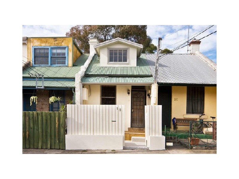 18 Florence Street, St Peters NSW 2044