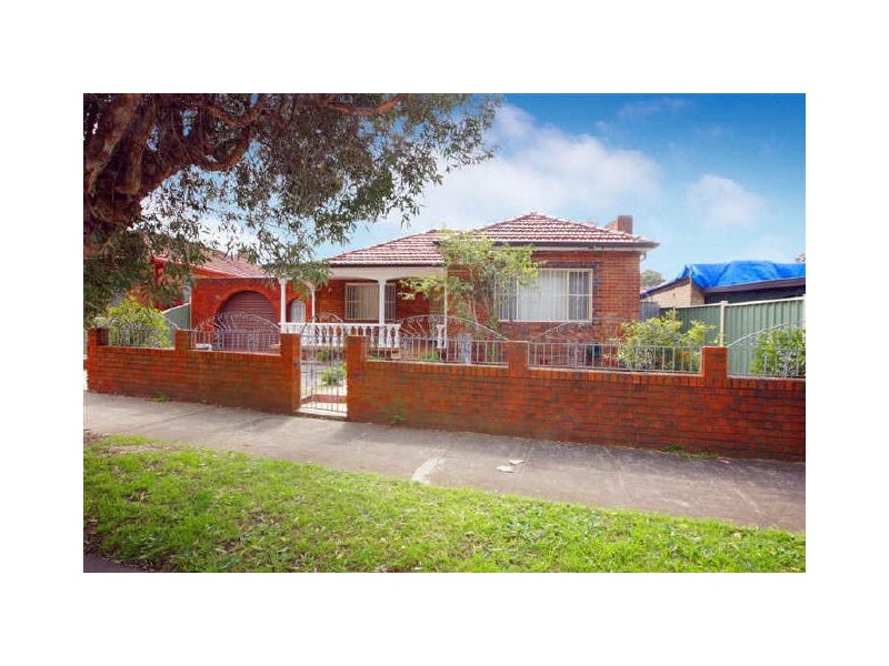 49 Riverside Crescent, Marrickville NSW 2204