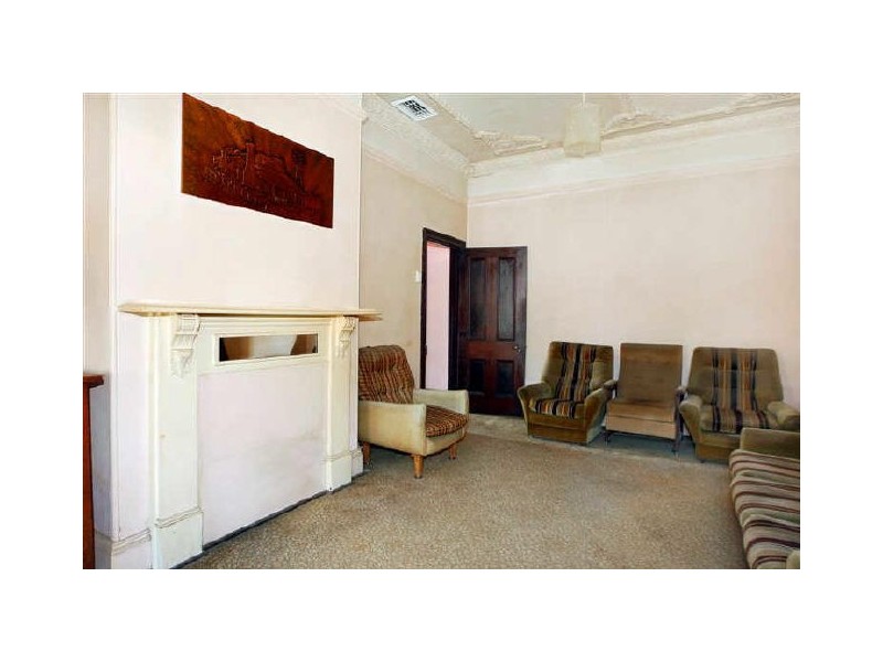 10 Frederick St, St Peters NSW 2044