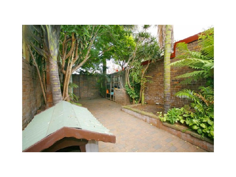 70 Yelverton Street, St Peters NSW 2044