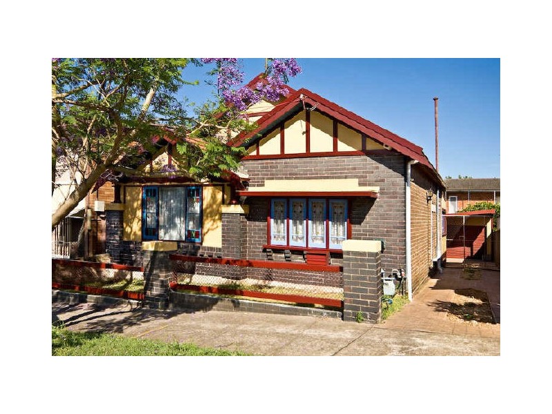 2 Charlotte Ave, Marrickville NSW 2204