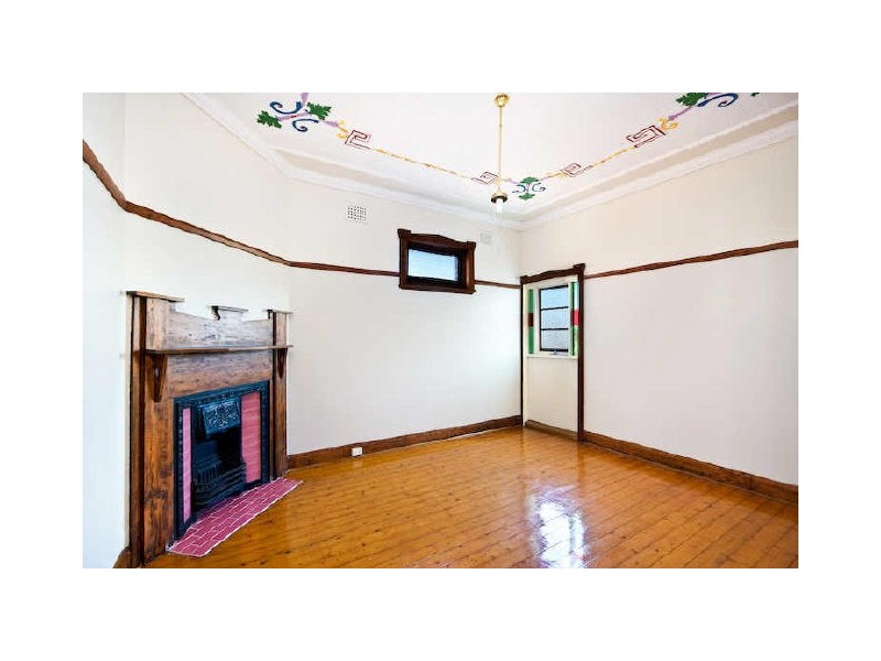 2 Charlotte Ave, Marrickville NSW 2204