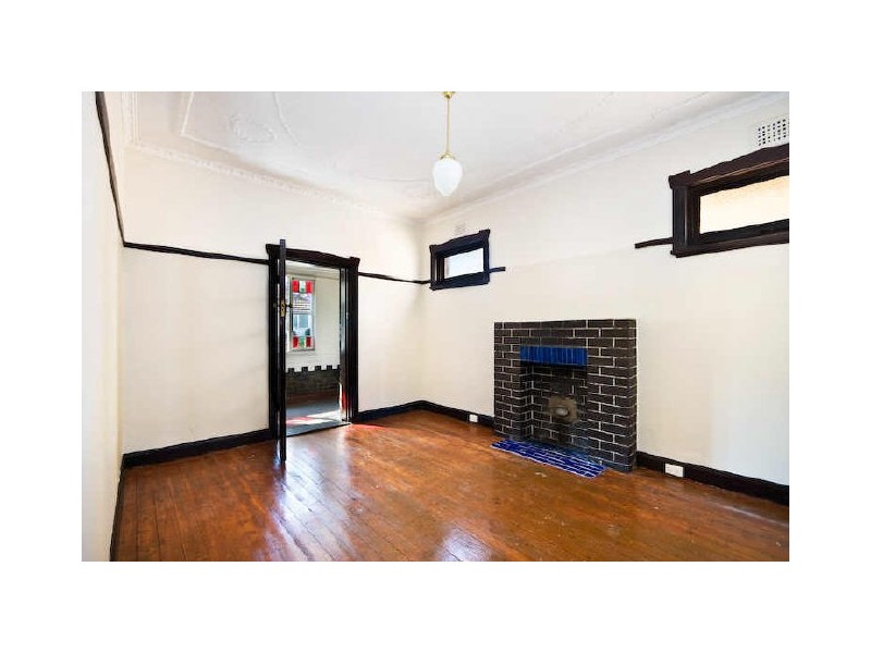 2 Charlotte Ave, Marrickville NSW 2204