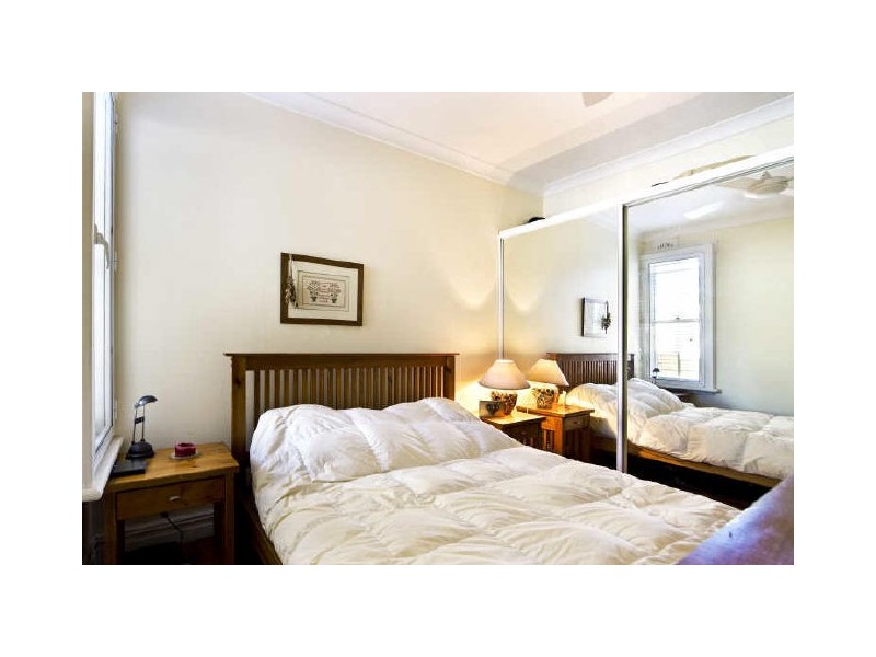 61 Yelverton St, St Peters NSW 2044