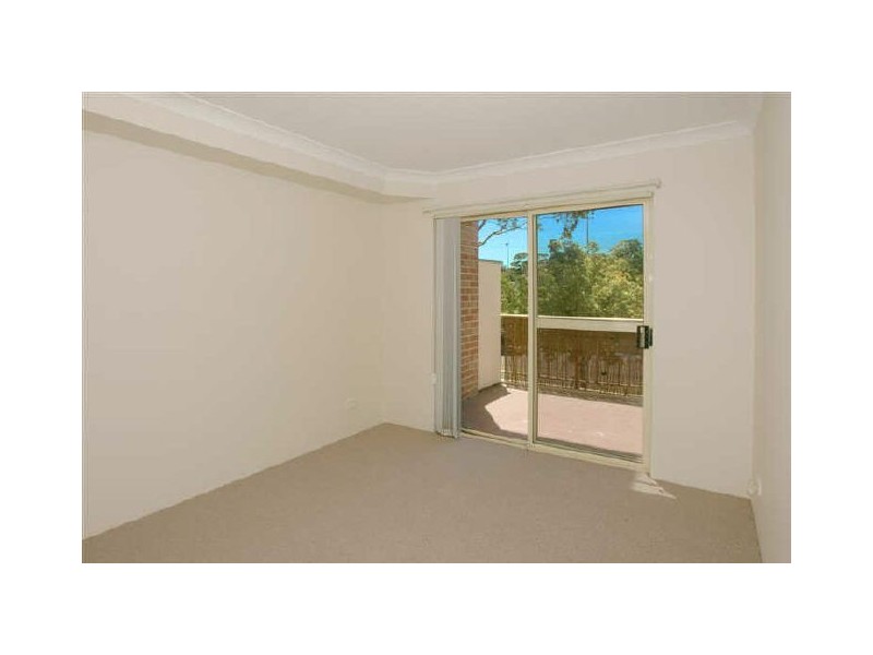 4/10 Broughton St, Canterbury NSW 2193