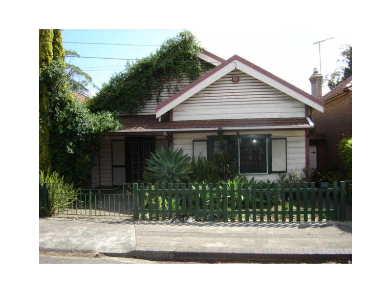 10 Brooklyn Street, Tempe NSW 2044