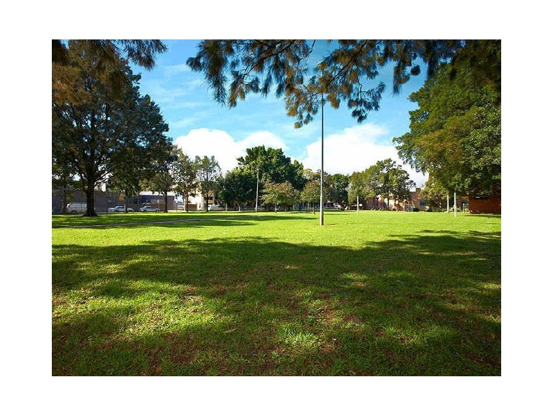 3 Florence Street, St Peters NSW 2044