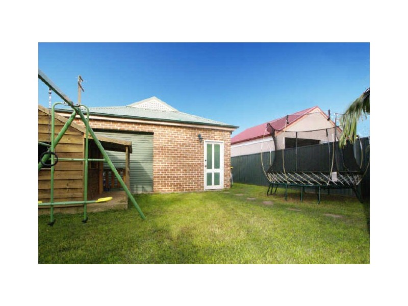 9 Illawarra Rd, Marrickville NSW 2204