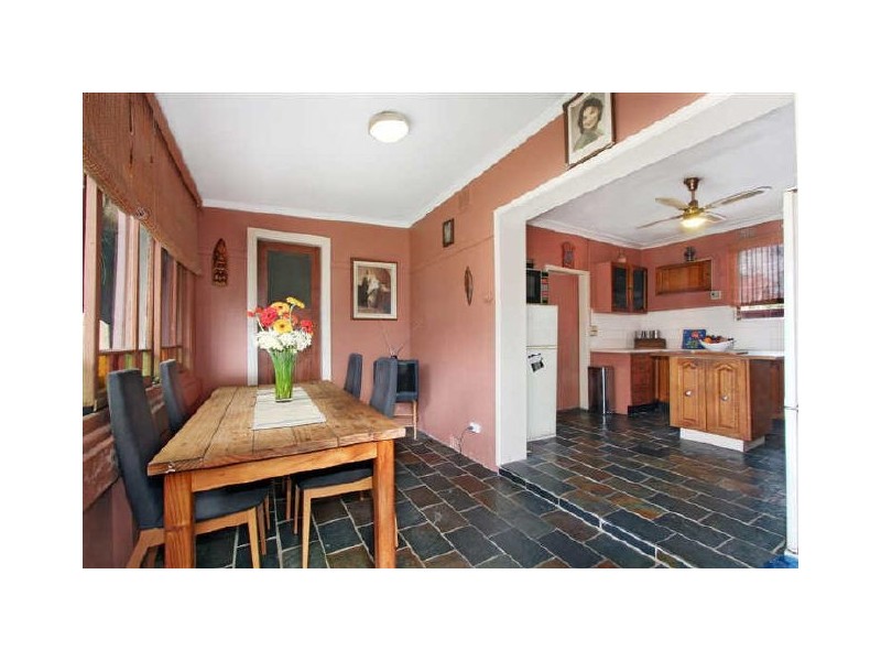 72 Unwins Bridge Rd, St Peters NSW 2044