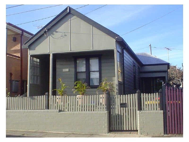 17 Brooklyn Street, Tempe NSW 2044