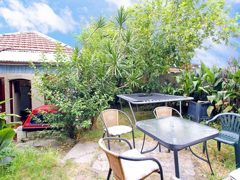 131 Warren Road, Marrickville NSW 2204