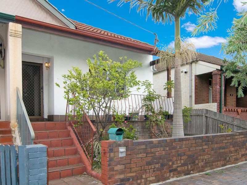 70 Beauchamp Street, Marrickville NSW 2204