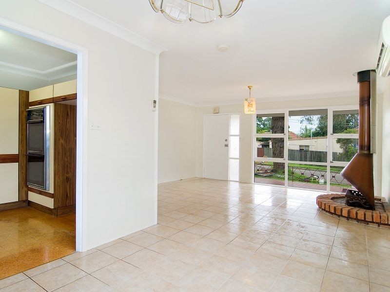 2A Leslie Street, Tempe NSW 2044