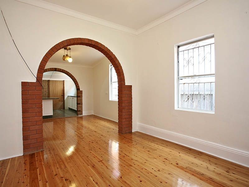 64 Frampton Ave, Marrickville NSW 2204