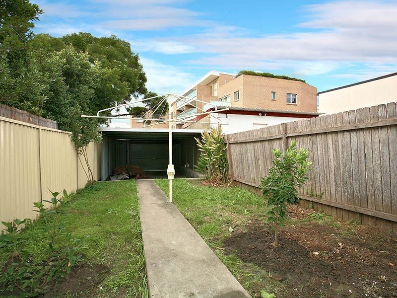 64 Frampton Ave, Marrickville NSW 2204