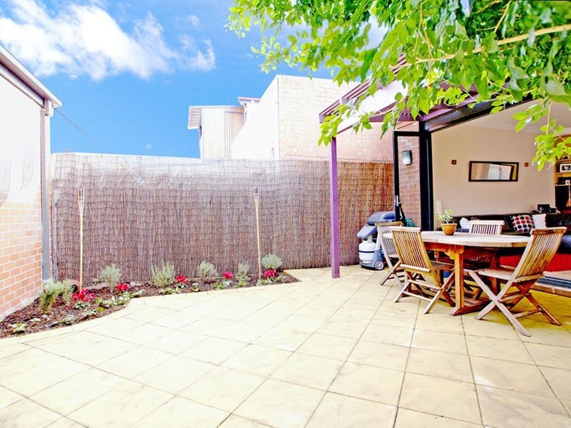 16 Fernbank Street, Marrickville NSW 2204