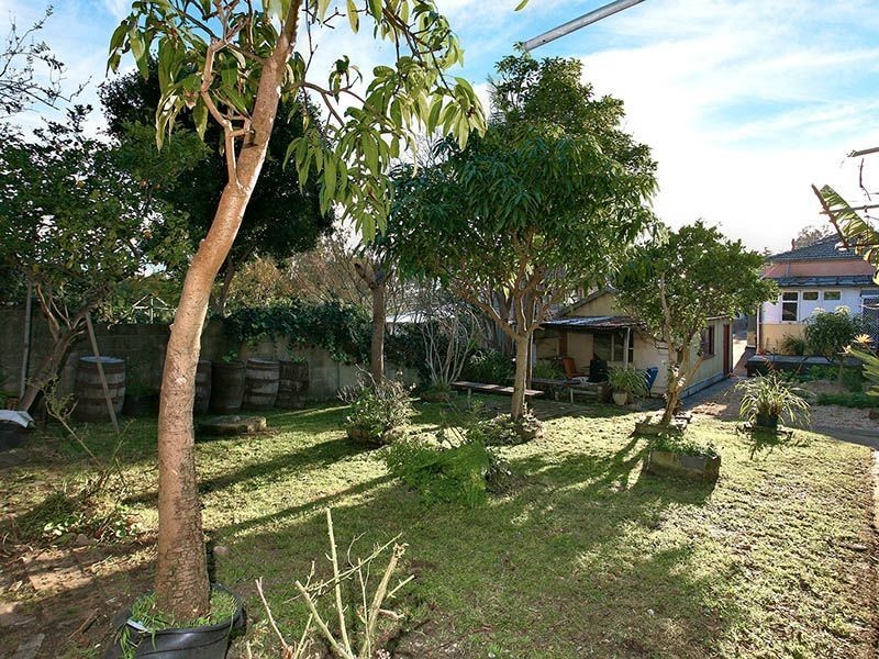 106 Beauchamp Street, Marrickville NSW 2204