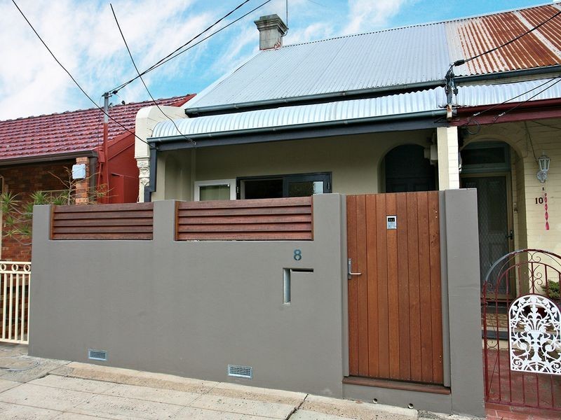 8 Park Road, Sydenham NSW 2044