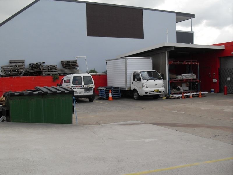 347 Princess Hyw, St Peters NSW 2044