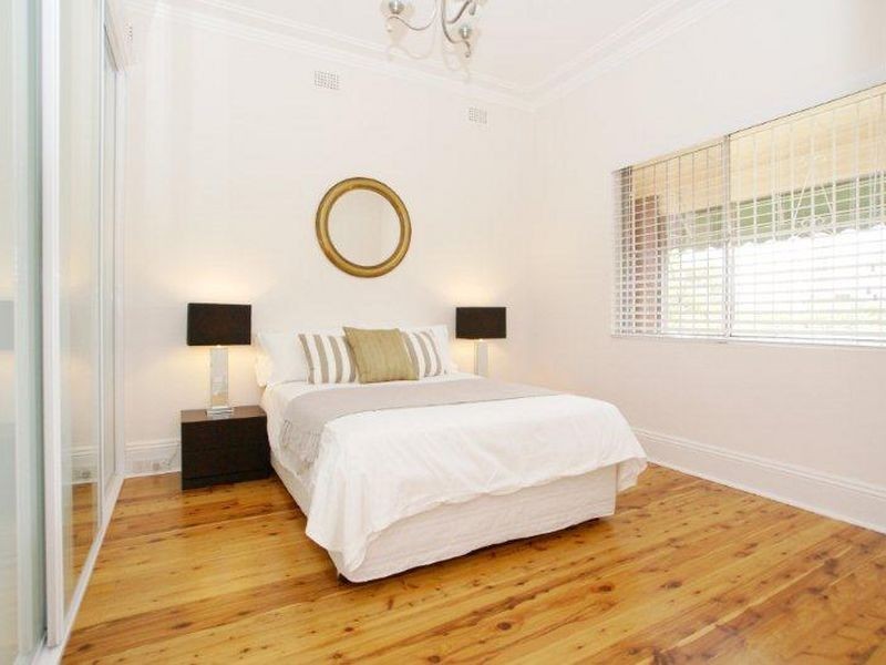 13 Bedford Cres, Dulwich Hill NSW 2203