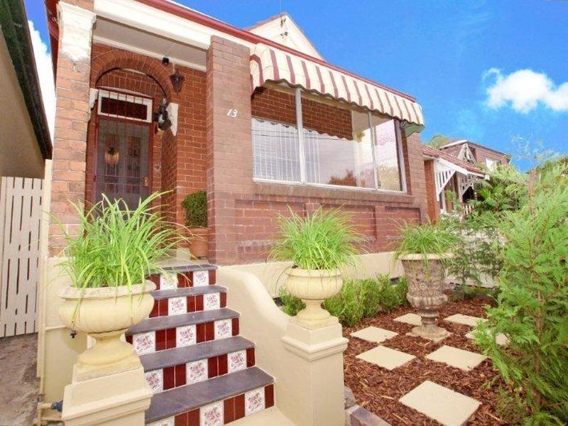 13 Bedford Cres, Dulwich Hill NSW 2203