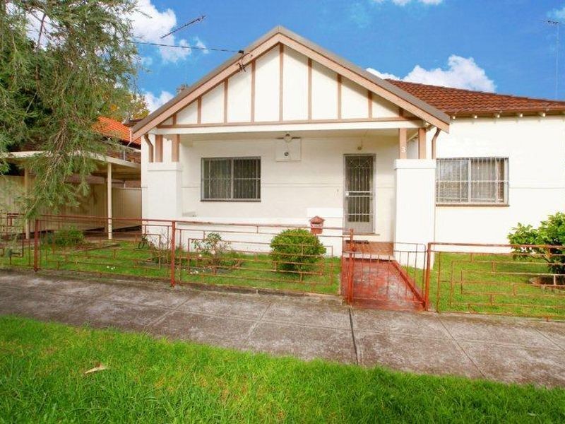 3 Dibble Ave, Marrickville NSW 2204