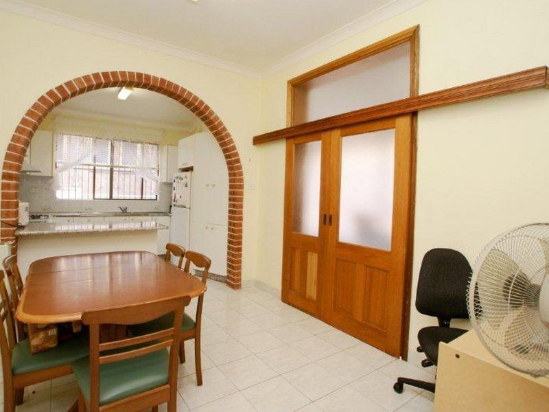3 Dibble Ave, Marrickville NSW 2204