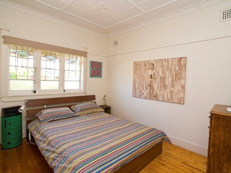 38 Grove St, Earlwood NSW 2206