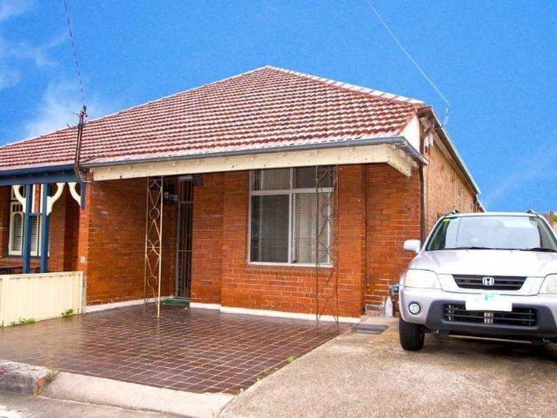 76 Warren Rd, Marrickville NSW 2204