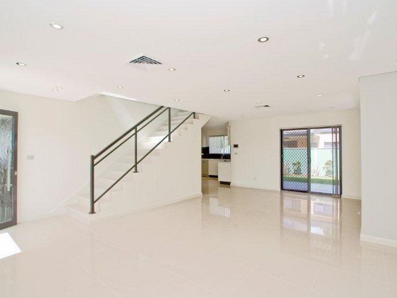 65 Hampton St, Croydon Park NSW 2133