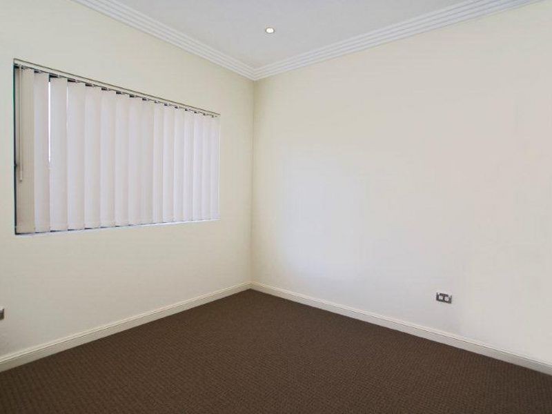 65 Hampton St, Croydon Park NSW 2133