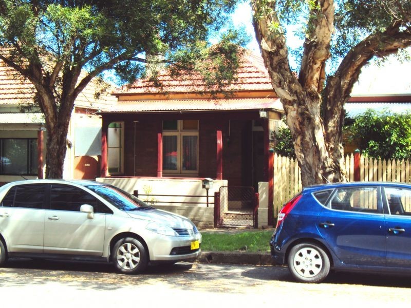 8 Gordon Street, Marrickville NSW 2204