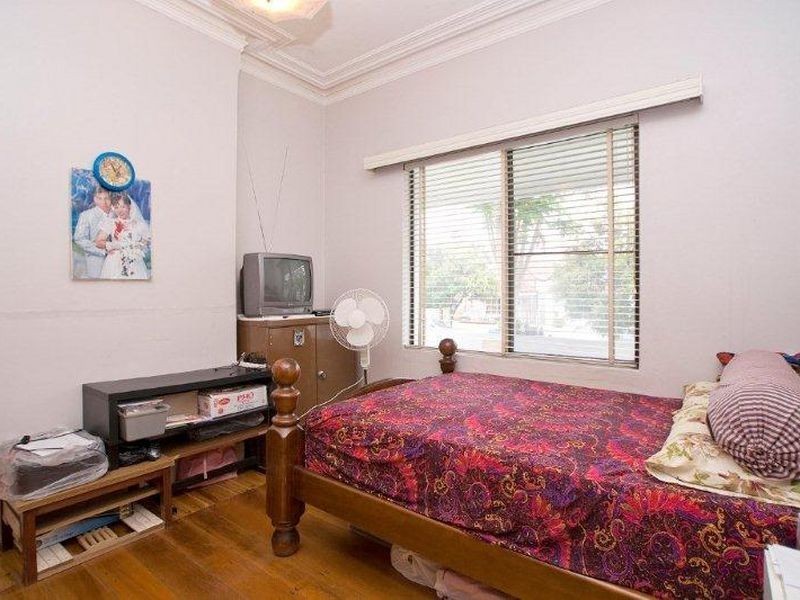6 Fernbank Street, Marrickville NSW 2204