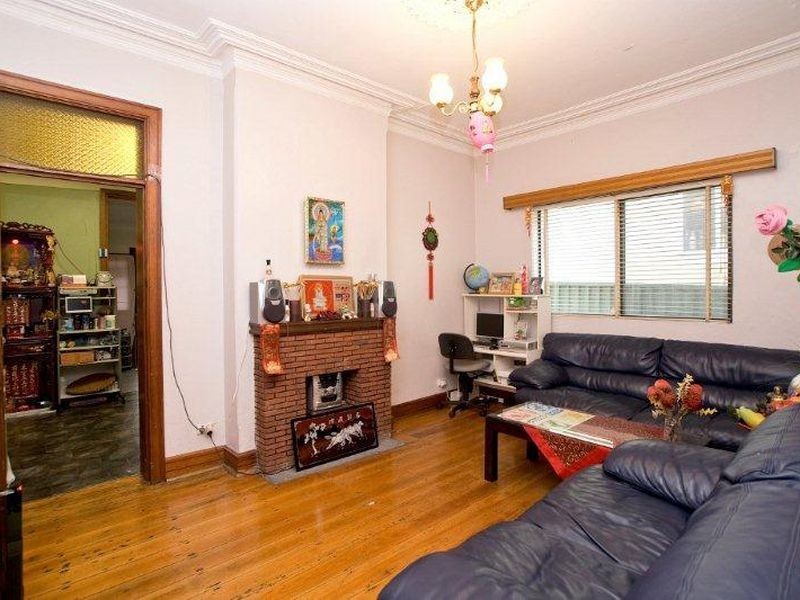 6 Fernbank Street, Marrickville NSW 2204