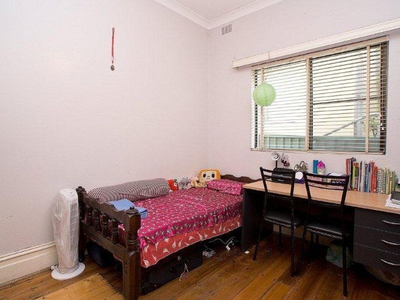 6 Fernbank Street, Marrickville NSW 2204