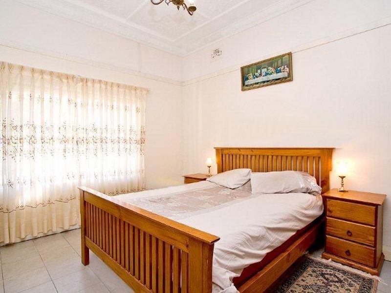 3 Wrights Ave, Marrickville NSW 2204