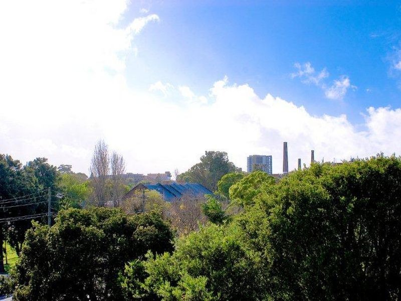 2 Unwins Bridge Rd, St Peters NSW 2044