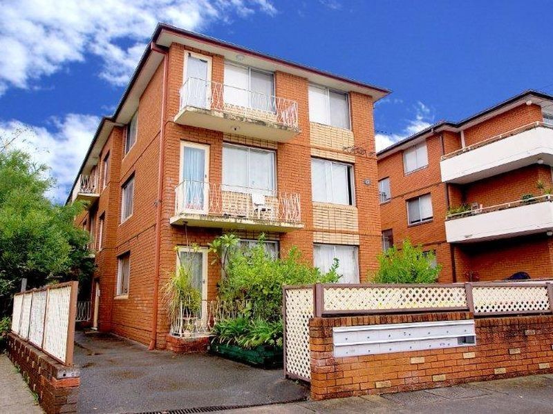 4/17 Woodcourt St, Marrickville NSW 2204