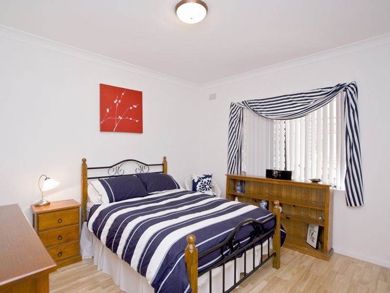 2/24 Glen St, Marrickville NSW 2204