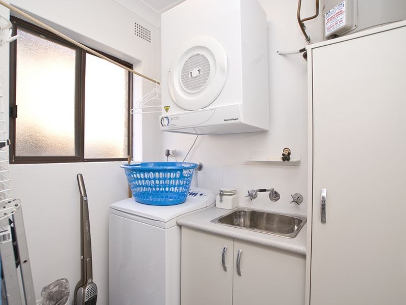 2/24 Glen St, Marrickville NSW 2204