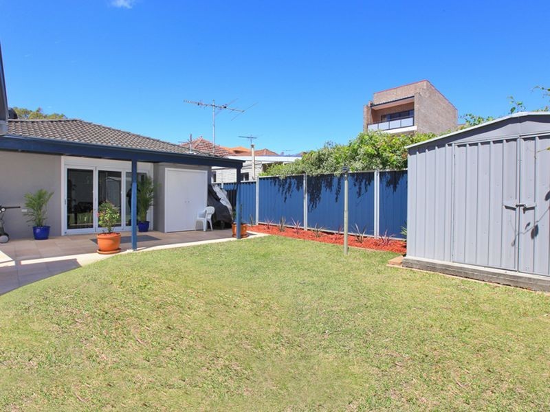 6 Ross St, Dulwich Hill NSW 2203